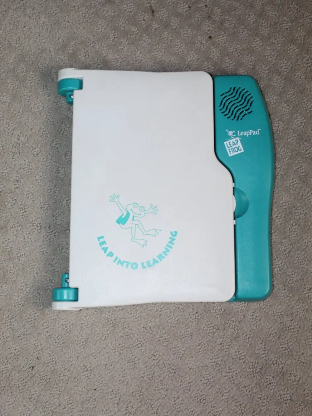 LeapPad Learning System 2001 Starter Book, 9 books & Cartridges & Carry Case